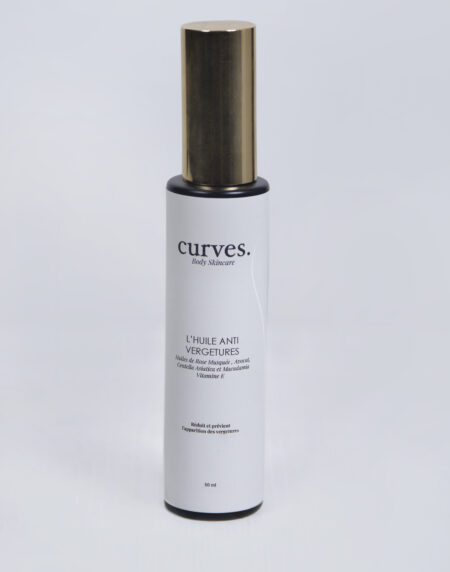 L'huile anti-vergetures nourrit et hydrate la peau grâce à sa formule 100% naturelle. Enrichie en huiles végétales comme l'argan, la rose musquée et l'avocat, elle améliore l'élasticité de la peau et réduit l'apparence des vergetures. Sa texture légère pénètre rapidement, laissant la peau douce et souple.
